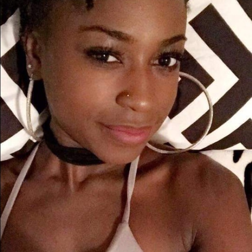 Meet your Posher, Maya